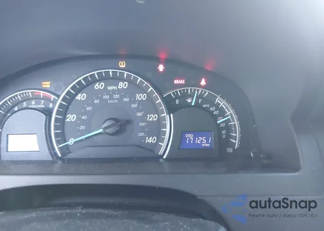 2012 Toyota Camry Xle V6 z USA, uszkodzony, nr VIN 4T1BK1FK1CU017321